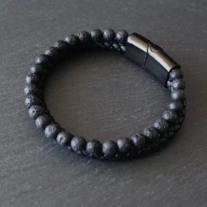 Pulsera de cuero piedra volcánica negra