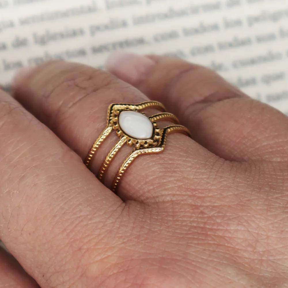 Anillo vintage blanco - Imagen 2